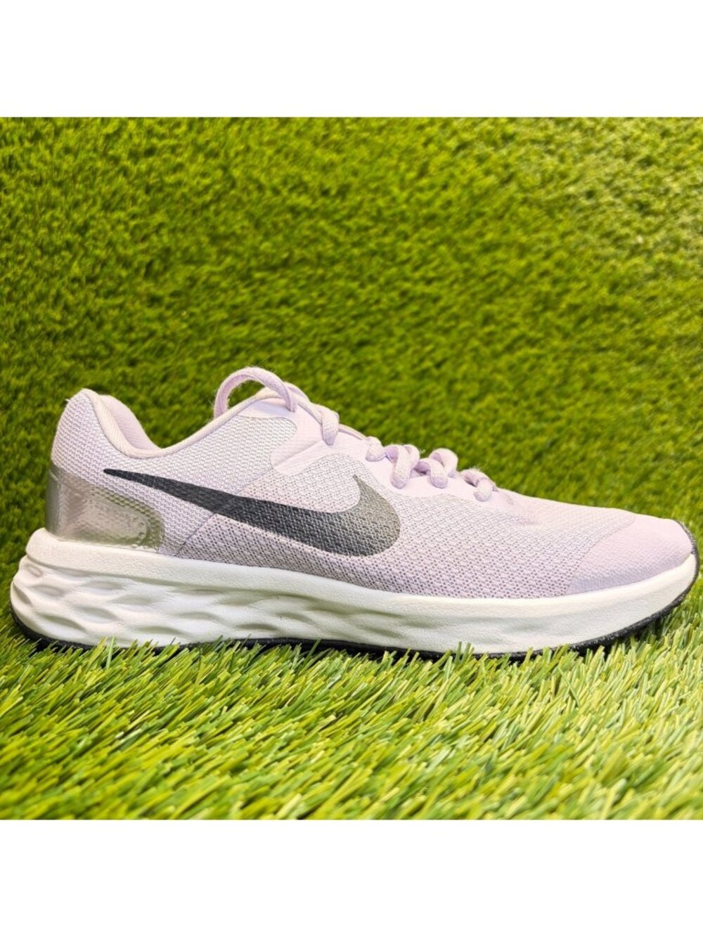 Nike Revolution 6 Girls Size 5Y Purple Running Athletic Walking Shoes Sneakers
